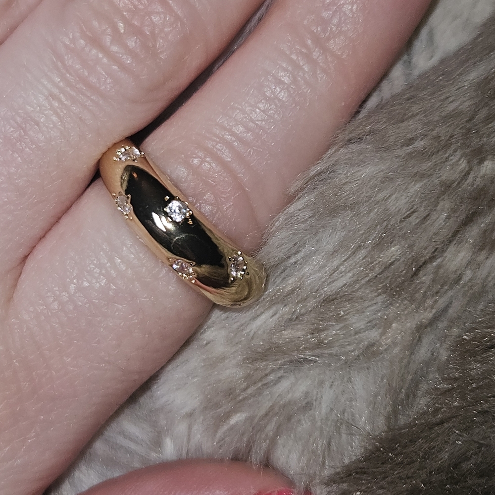Celestial Star Ring - Golden Aura - Picture 6 of 12